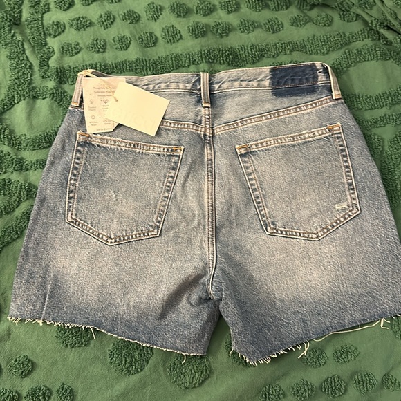 Never worn with tags Etica Skylar Cutoff Jean Short Size 28 - Picture 4 of 6